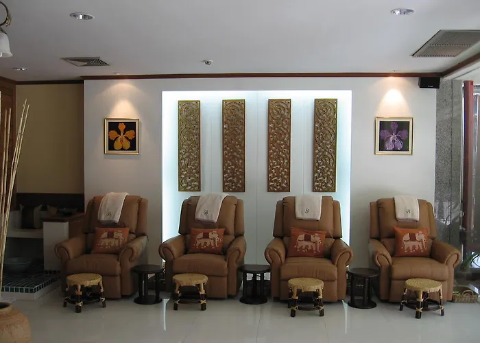 Wall Street Inn, Bangkok